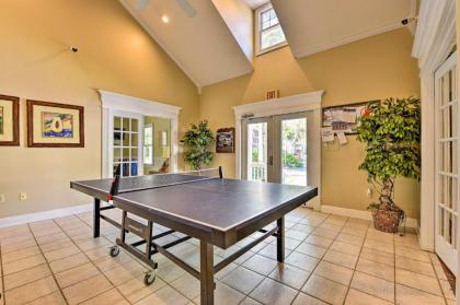 Amenity-Rich St Simons Condo 1 Mi to Beaches! - image 12