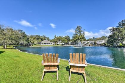 Amenity-Rich St Simons Condo 1 Mi to Beaches! - image 14