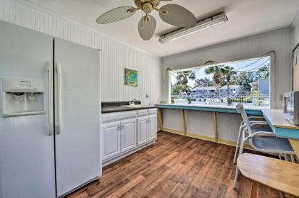 Amenity-Rich St Simons Condo 1 Mi to Beaches! - image 2