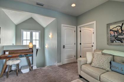 Spacious St Simons Home 4 Mi to East Beach! - image 12