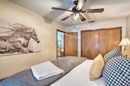 Couples Retreat Well-Appointed Salado Home! - image 14