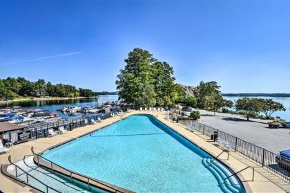 Lake Keowee Resort Condo Pool Beach Golf Access - image 5