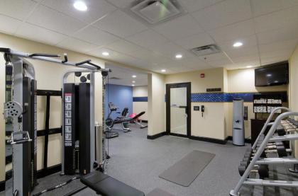 Hampton Inn Salem - image 12