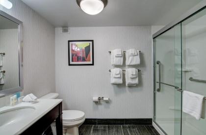 Hampton Inn Salem - image 14