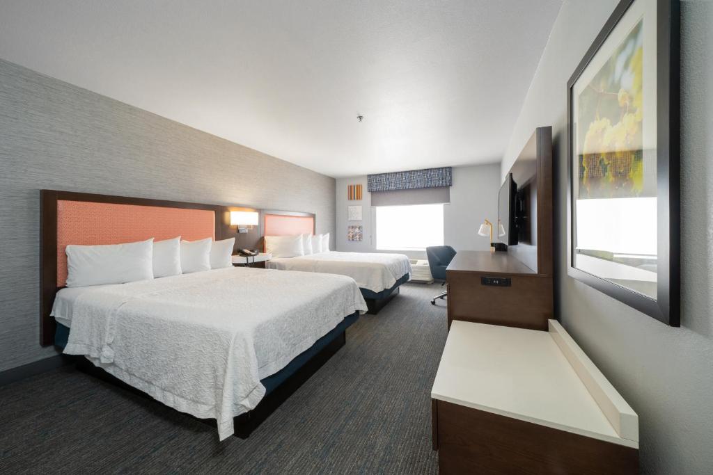 Hampton Inn & Suites Modesto - Salida - image 4