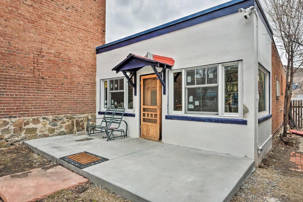 0601 Historic Home with Yard In Downtown Salida! - main image