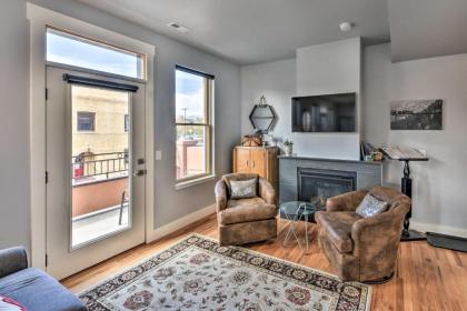 Spacious Dtwn Salida Condo with Balcony Hike and Fish - image 7