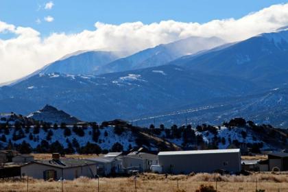 0405 Historic Mtn-View Salida Home - Walk to Town - image 4