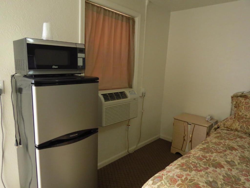 Best Inn Motel Salina - image 5