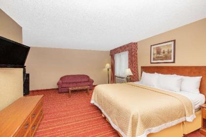 Days Inn by Wyndham Salina I-70 - image 3