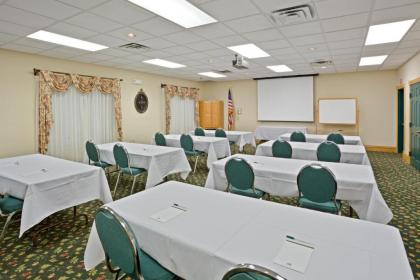 Country Inn & Suites by Radisson Salina KS - image 6