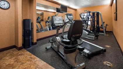 Best Western Plus Midwest Inn & Suites - image 9