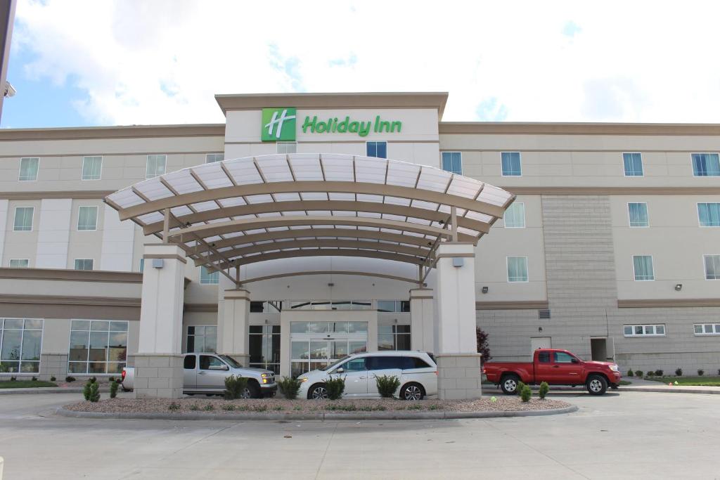 Holiday Inn Salina an IHG Hotel - image 6