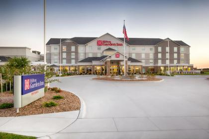 Hilton Garden Inn Salina - image 2