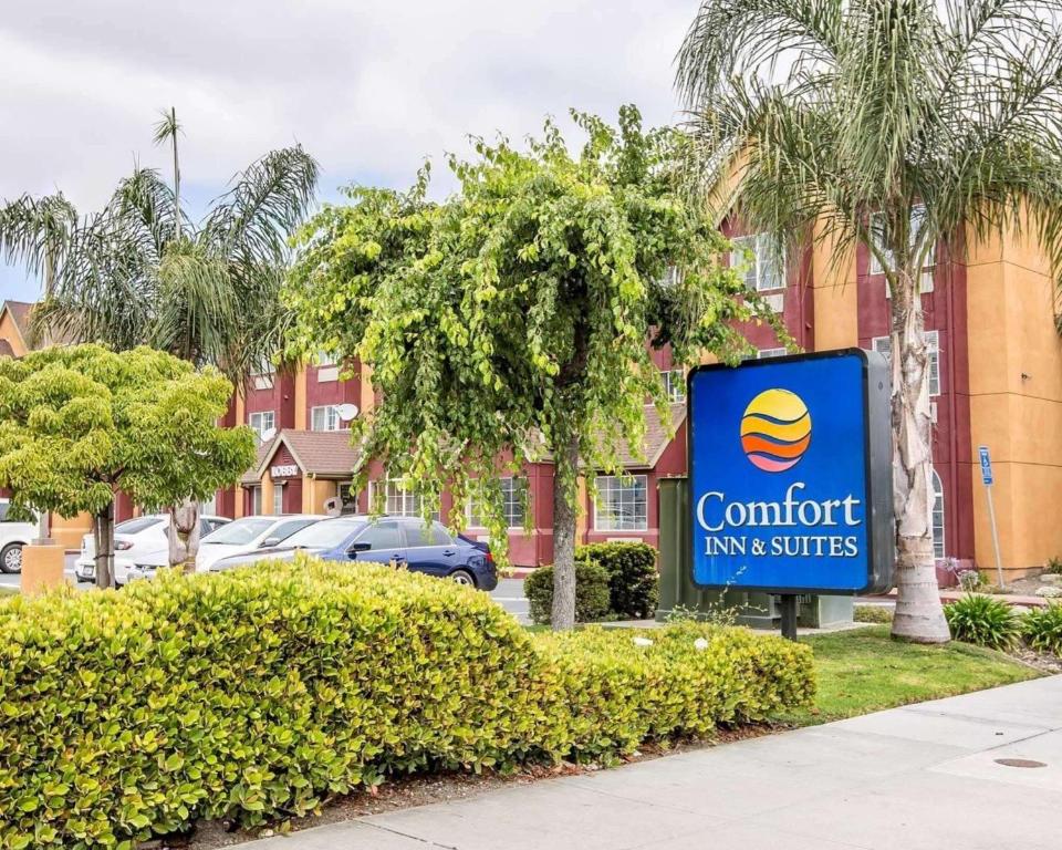 Comfort Inn & Suites Salinas - main image