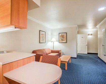 Comfort Inn & Suites Salinas - image 12