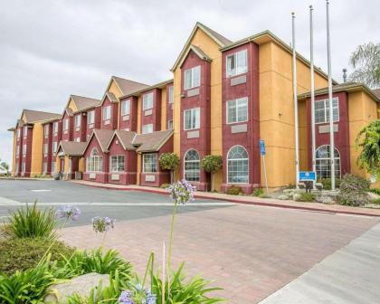 Comfort Inn & Suites Salinas - image 2