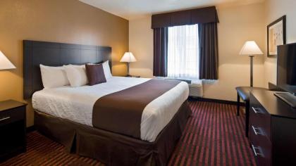 Best Western Plus Salinas Valley Inn & Suites - image 12