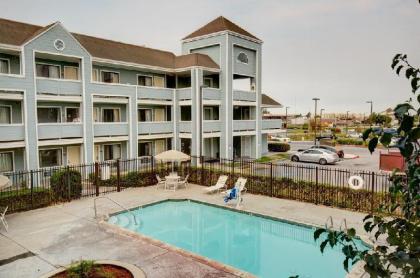 Good Nite Inn Salinas - image 9