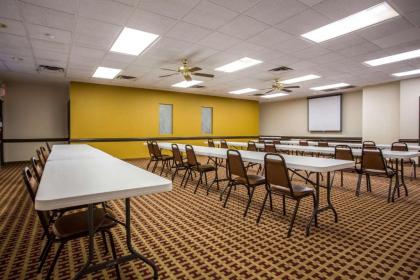 Econo Lodge Salisbury - image 12