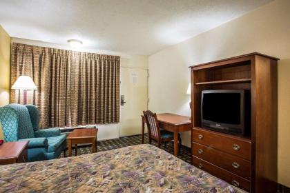 Econo Lodge Salisbury - image 8