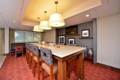 Hampton Inn Salisbury - image 9