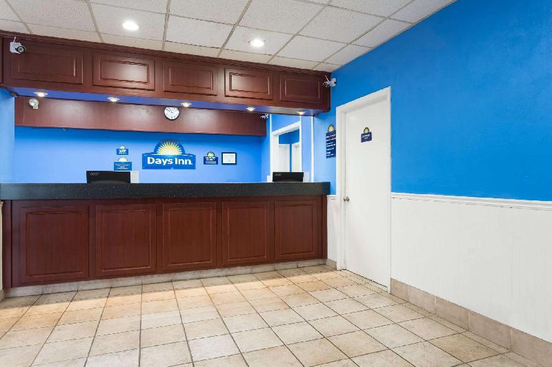 Days Inn by Wyndham Salisbury - image 5