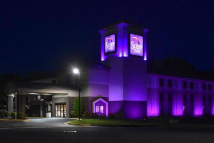 Sleep Inn Salisbury - image 1