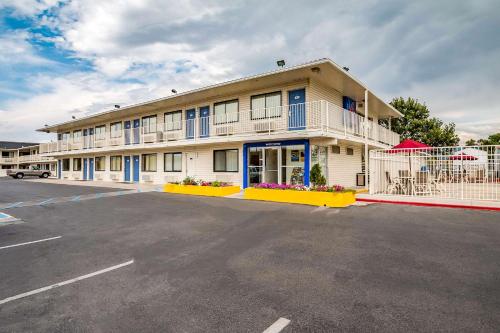 Motel 6-Salt Lake City UT - West - Airport - main image