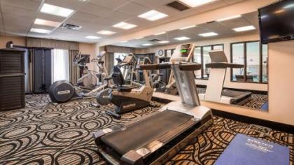 Best Western Plus Airport Inn & Suites - image 3