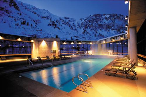 Cliff Lodge and Spa - image 4