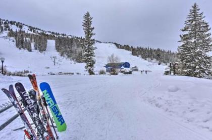 Solitude Mountain Slopeside Ski Condo with Hot Tub! - image 3