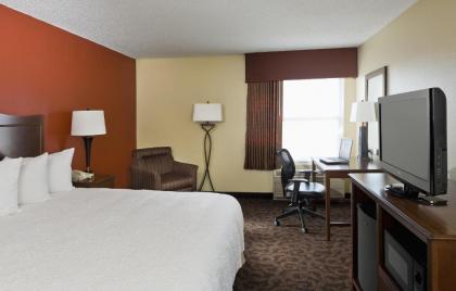 Hampton Inn San Angelo - image 14