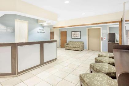 Microtel Inn and Suites San Angelo - image 9