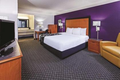 La Quinta Inn by Wyndham and Conference Center San Angelo - image 13