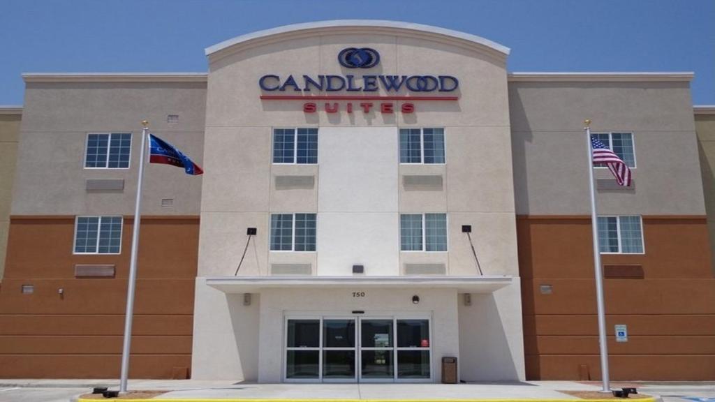 Candlewood Suites San Angelo an IHG Hotel - image 2