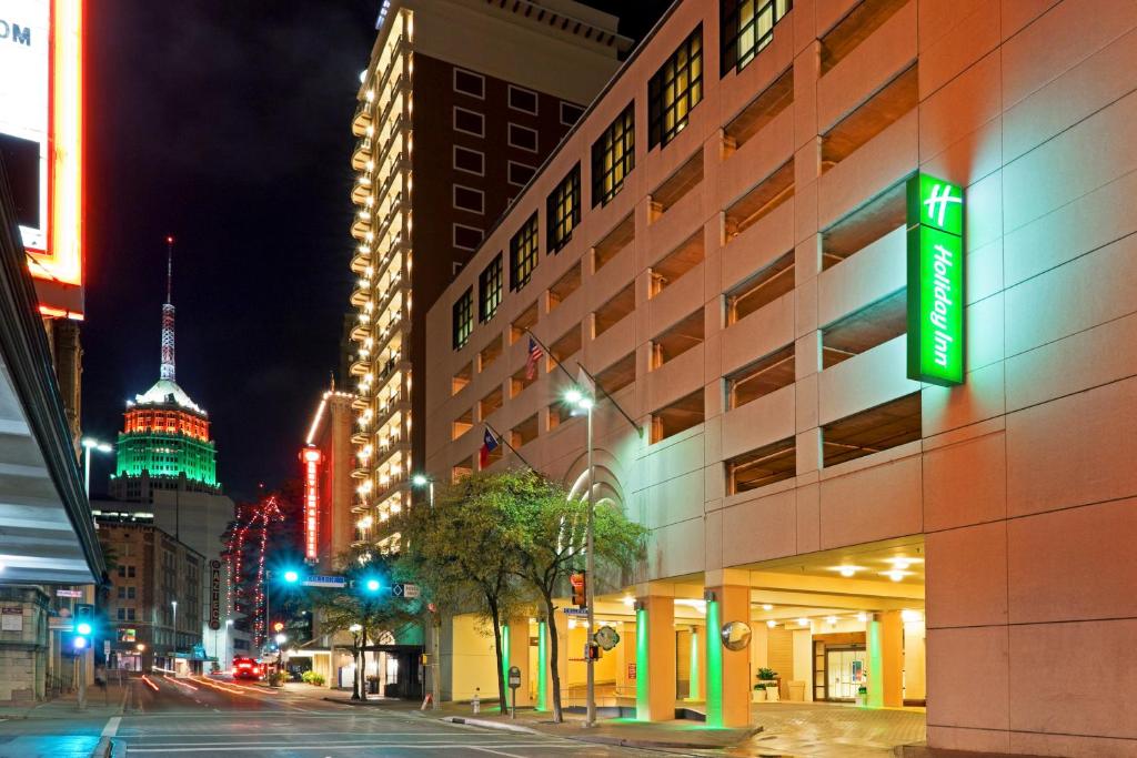 Holiday Inn San Antonio-Riverwalk an IHG Hotel - main image