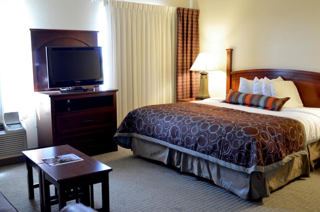 Staybridge Suites San Antonio Sea World an IHG Hotel - image 5