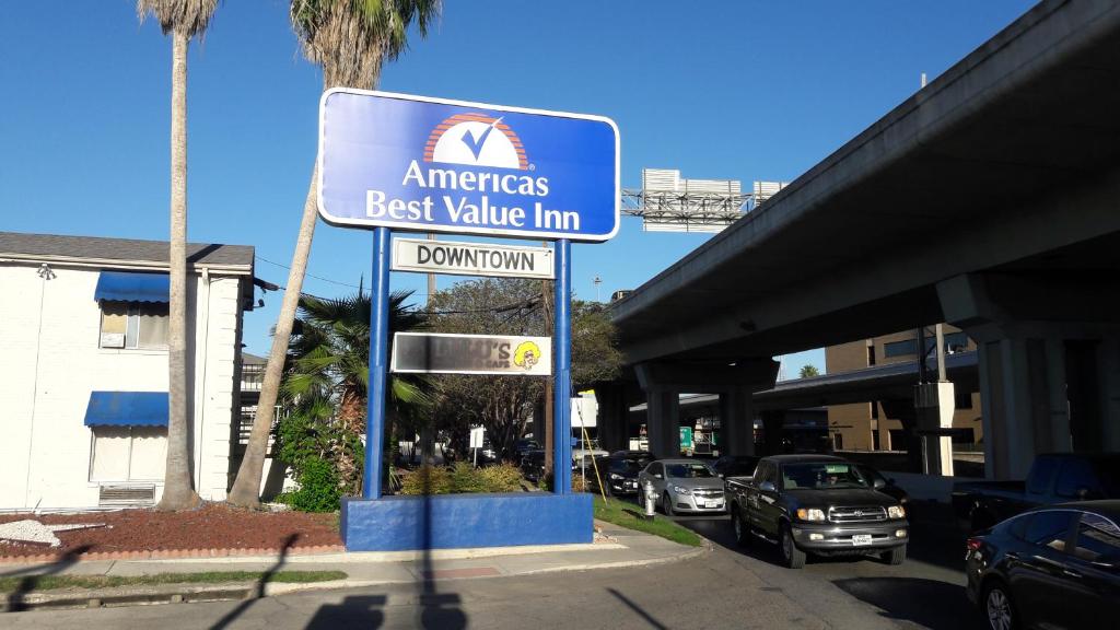 Americas Best Value Inn Downtown River Walk/Market Square - main image