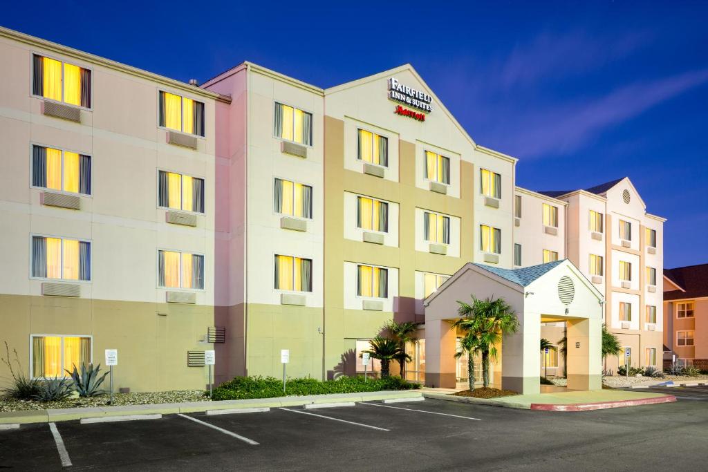 Fairfield Inn & Suites by Marriott San Antonio Downtown/Market Square - main image