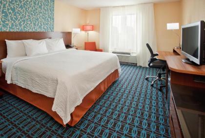 Fairfield Inn & Suites by Marriott San Antonio Downtown/Market Square - image 3