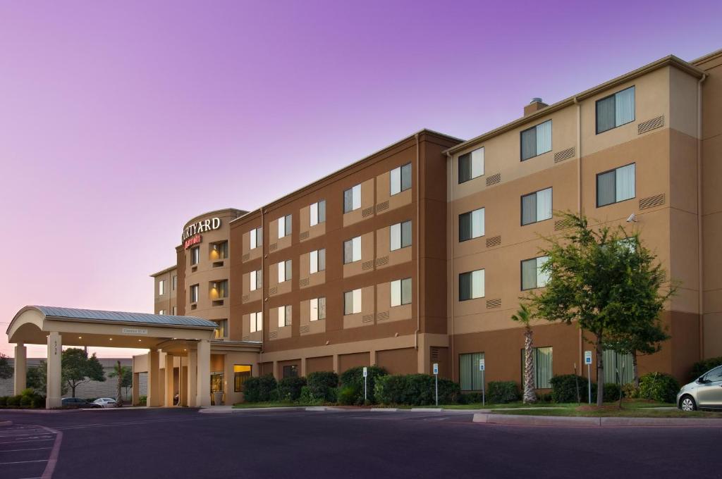 Courtyard by Marriott San Antonio SeaWorld/Lackland - main image