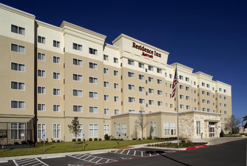 Residence Inn by Marriott San Antonio Six Flags at The RIM - image 5