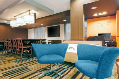 Fairfield Inn & Suites by Marriott San Antonio Airport/North Star Mall - image 2