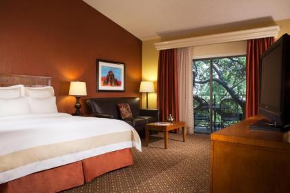 Marriott Plaza San Antonio - image 2