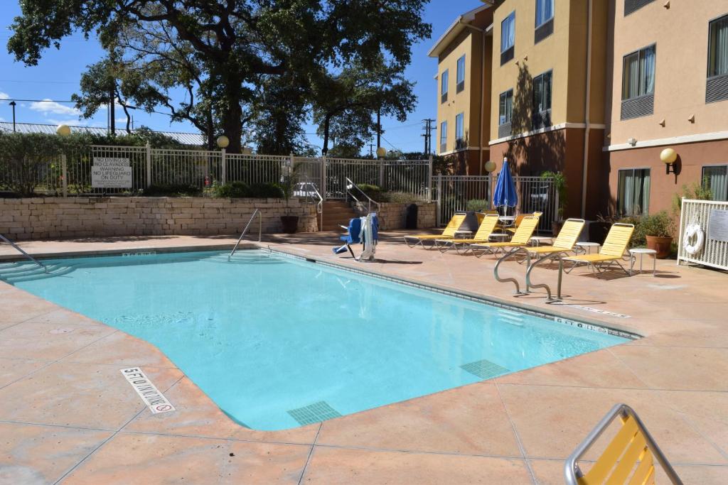 Fairfield Inn & Suites by Marriott San Antonio SeaWorld / Westover Hills - main image