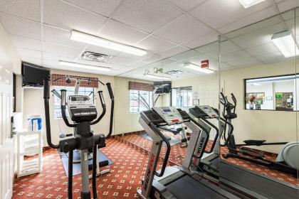 Quality Inn Near Seaworld - Lackland - image 2