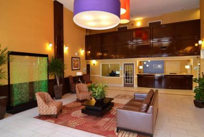 Holiday Inn Express Hotel & Suites San Antonio-Airport North an IHG Hotel - image 4