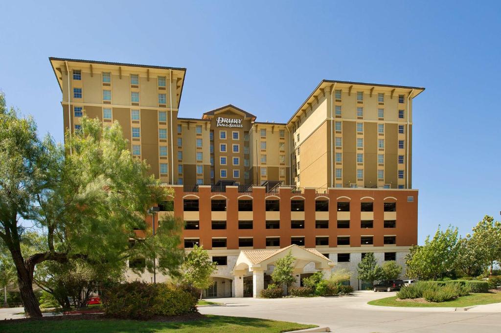 Drury Inn & Suites San Antonio Near La Cantera - main image