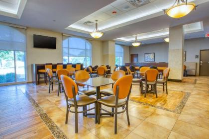 Drury Inn & Suites San Antonio Near La Cantera - image 5